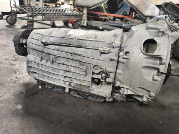 BOITE A VITESSE MERCEDES 2.2CDI AUTOMATIQUE - Vue 3